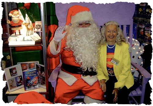 Noel Neill, 
	Lois Lane from The
	 Adventures of Superman poses with our Santa (Tom Frederick)